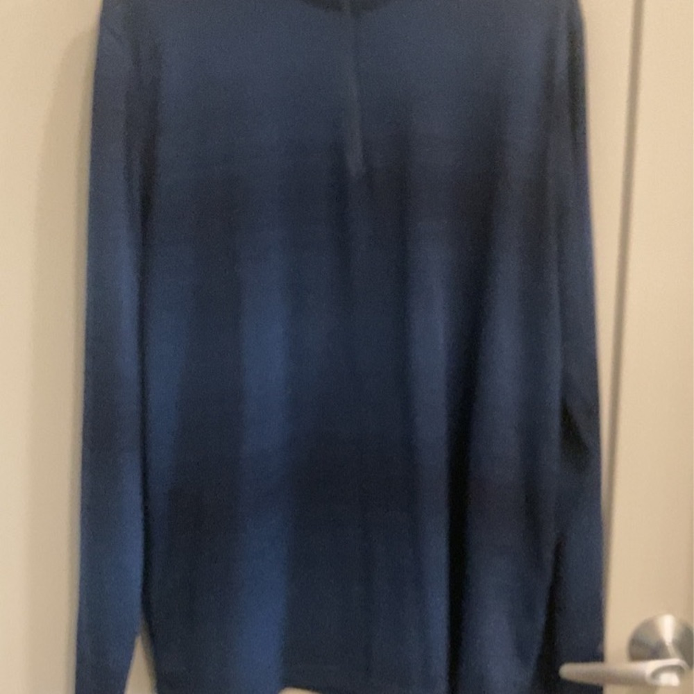 Men’s Oakley long sleeve